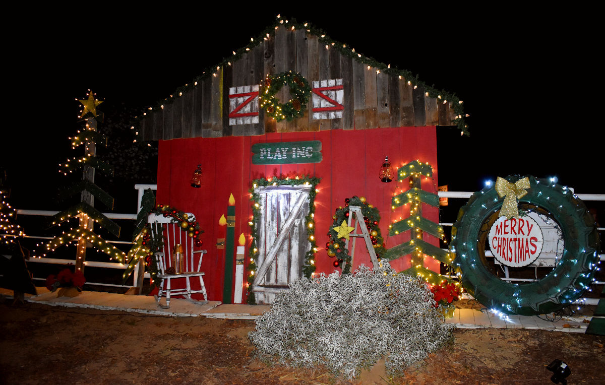 112820-smt-news-elks-christmas-005
